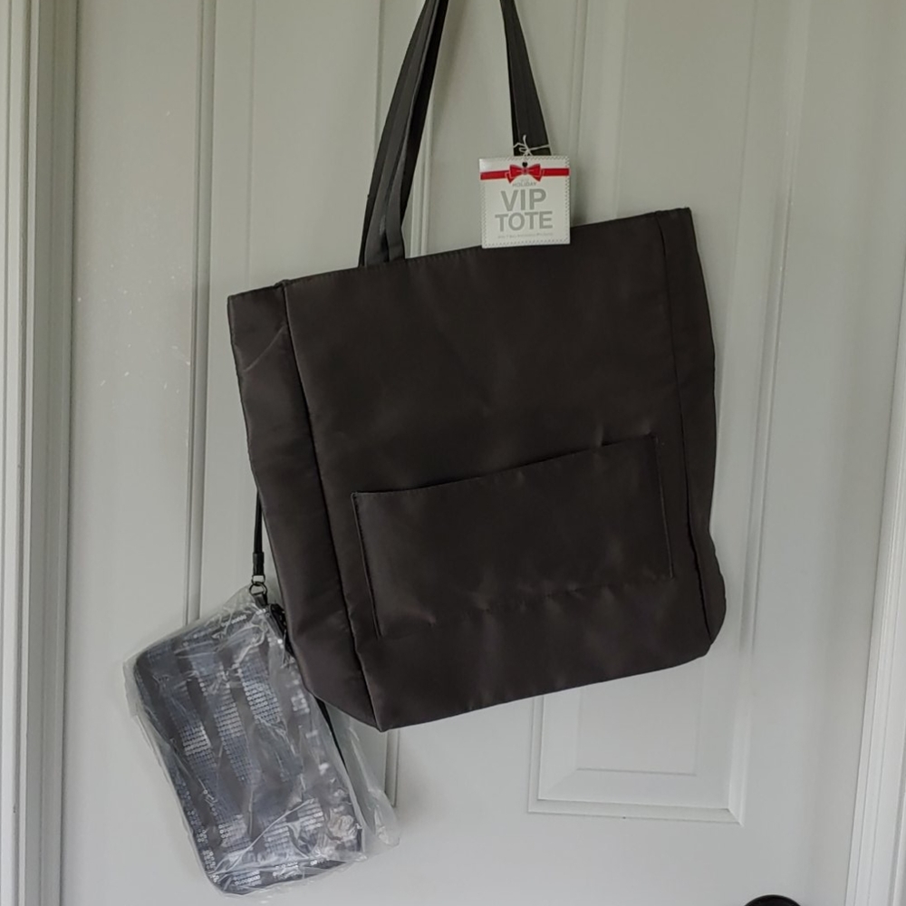 Bath and Body Works VIP holiday tote and clutch